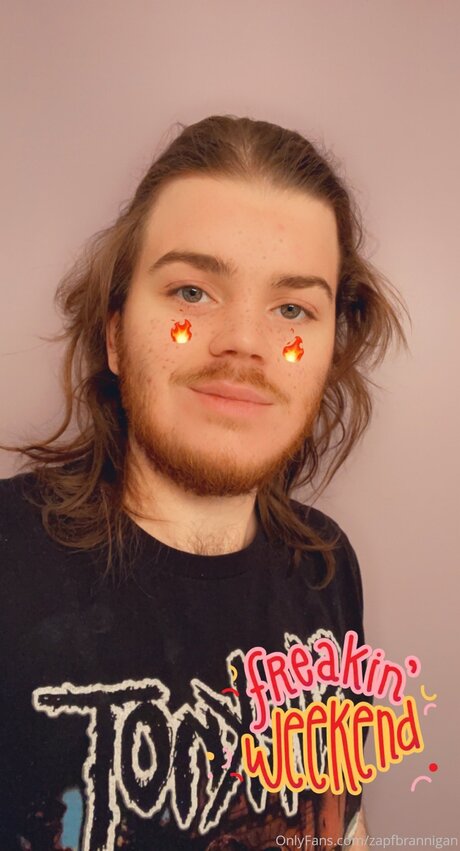 Naakte gelekte OnlyFans-foto van Zbrannigan420
