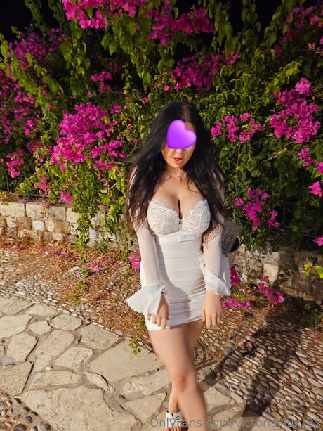 Victoria Lux 22