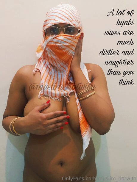Muslim Hotwife