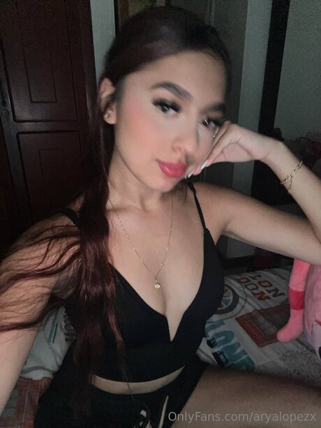 Aryalopezx