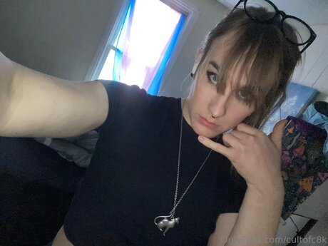 Naakte gelekte OnlyFans-foto van Misspennylain