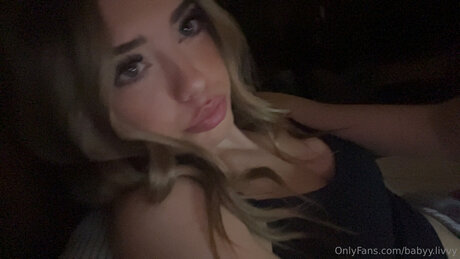 Naakte gelekte OnlyFans-foto van Babyy Livvy