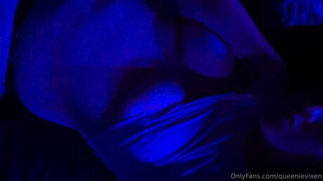 Naakte gelekte OnlyFans-foto van Queenievixen
