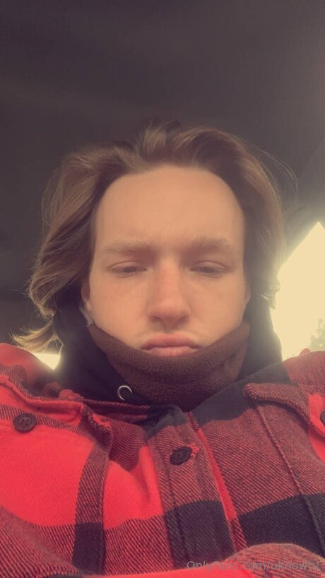 Naakte gelekte OnlyFans-foto van Uknowty