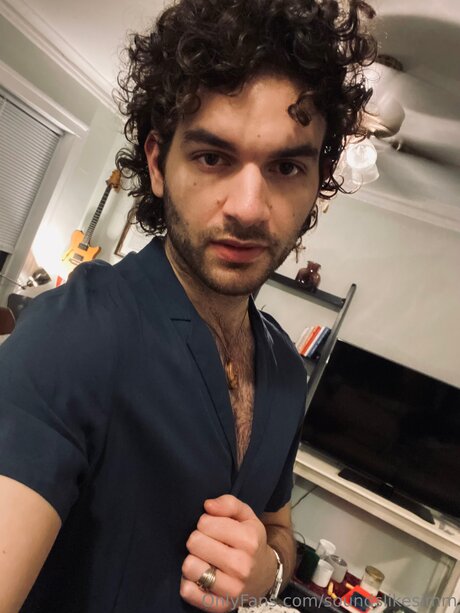 Naakte gelekte OnlyFans-foto van Soundslikesimm