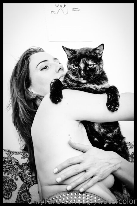Naakte gelekte OnlyFans-foto van Uglywatercolor