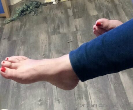 Naakte gelekte OnlyFans-foto van Love N Lace