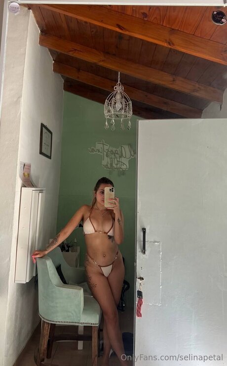 Selinapetal