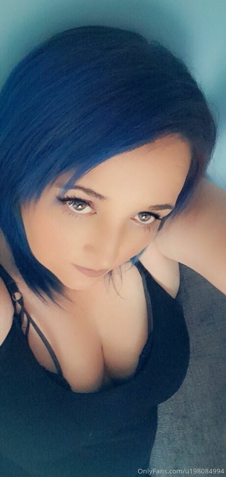 Naakte gelekte OnlyFans-foto van Donna170982