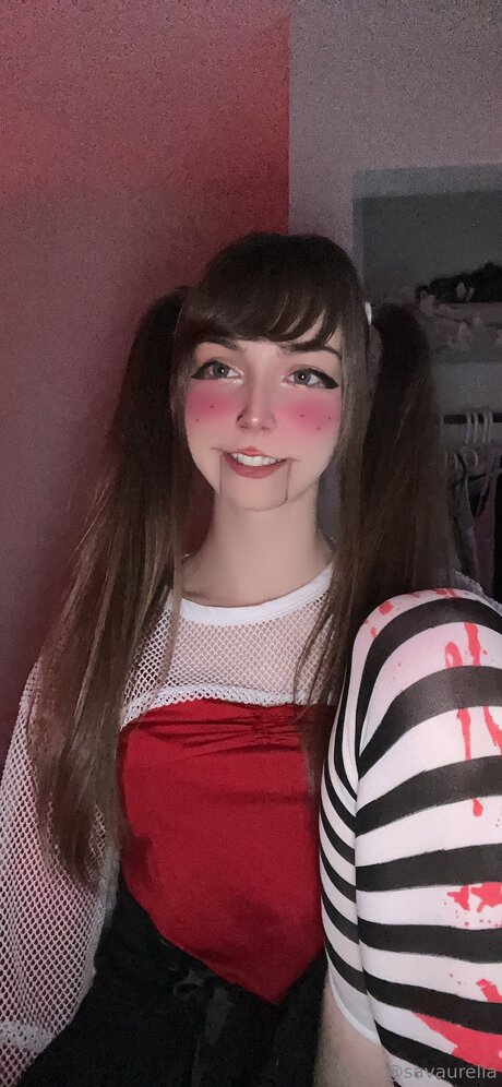 Naakte gelekte OnlyFans-foto van Savaurelia