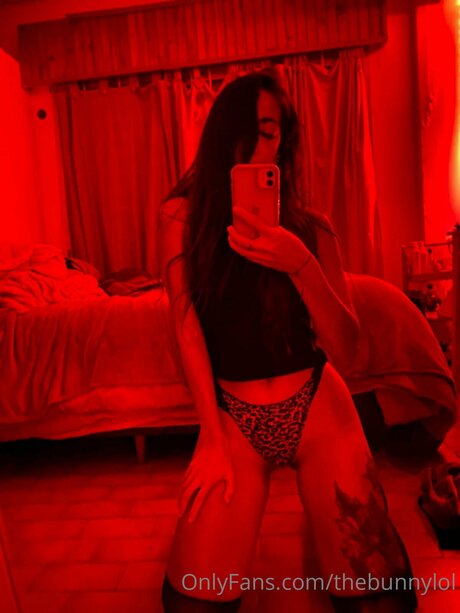 Sexybunnylola