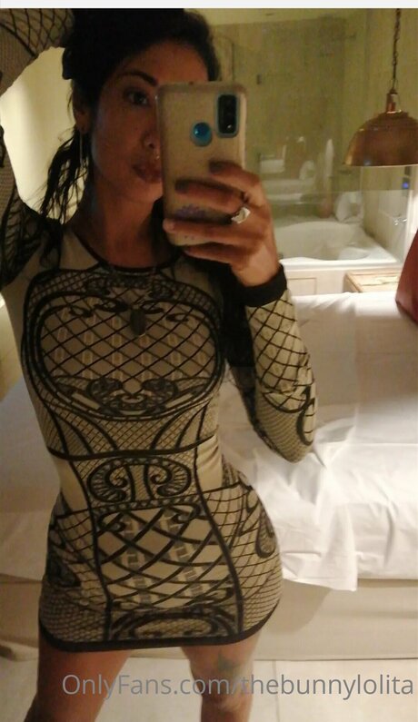 Naakte gelekte OnlyFans-foto van Sexybunnylola