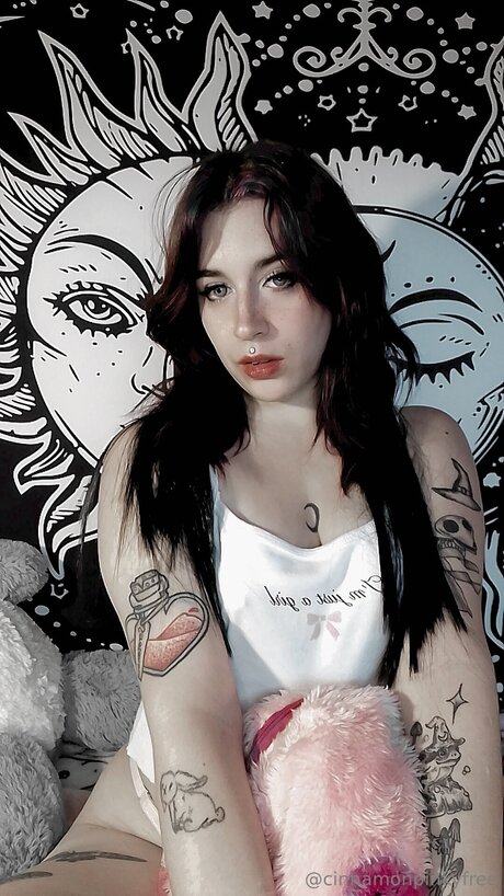 Naakte gelekte OnlyFans-foto van Cinnamonpinkyfree