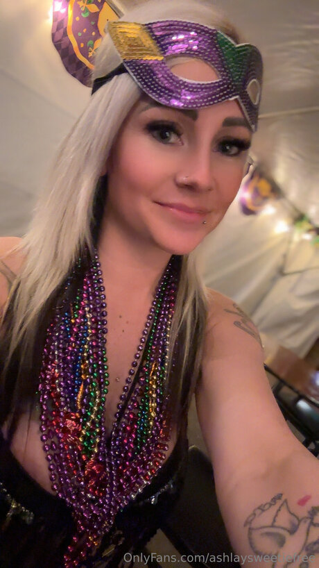 Naakte gelekte OnlyFans-foto van Ashlaysweetiefree