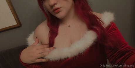 Naakte gelekte OnlyFans-foto van Tempting Eve
