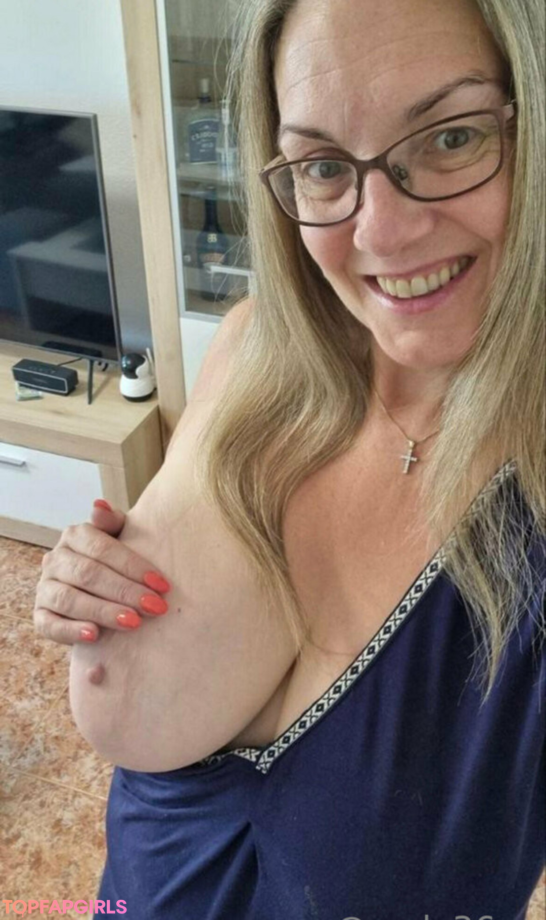 Naakte gelekte OnlyFans-foto van Carla36gg #1260