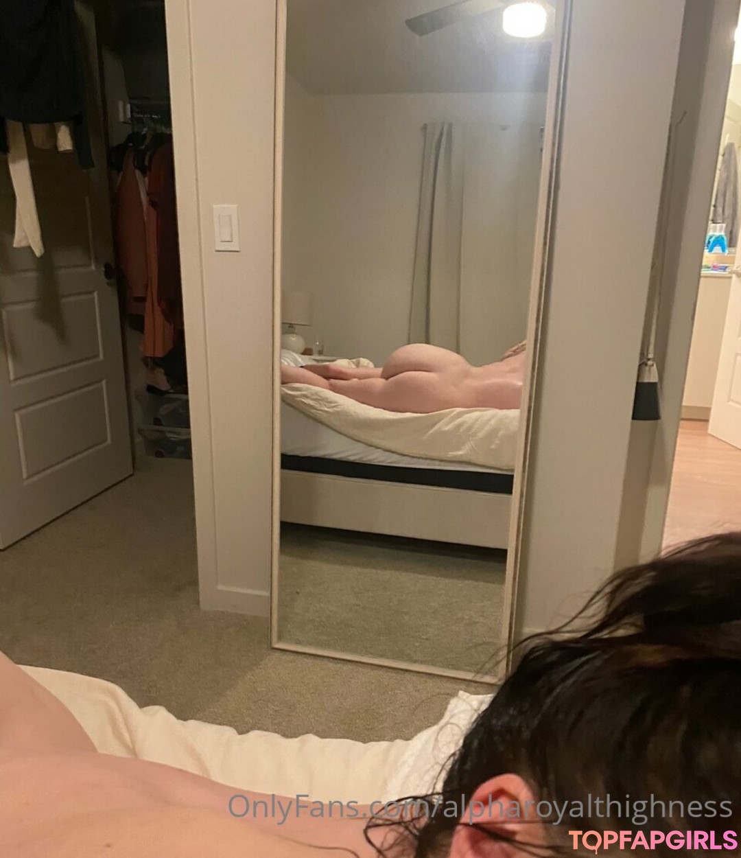 Naakte gelekte OnlyFans-foto van The Royal Highness #31 Naakte gelekte OnlyFans-foto van The Royal Highness #31