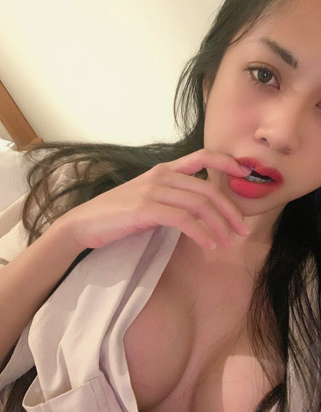 Naakte gelekte OnlyFans-foto van Prettyliu