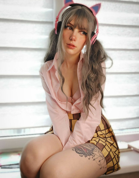 Naakte gelekte OnlyFans-foto van Aoi Hanna