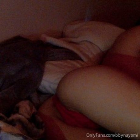 Naakte gelekte OnlyFans-foto van Bbynayomi