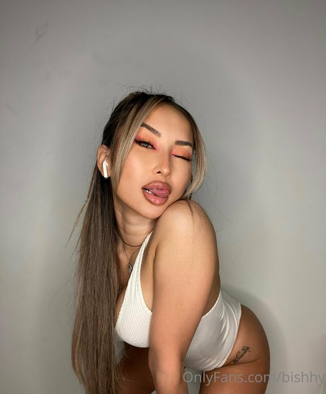 Naakte gelekte OnlyFans-foto van Bishhyb