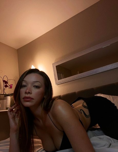 Mads Titty Cart