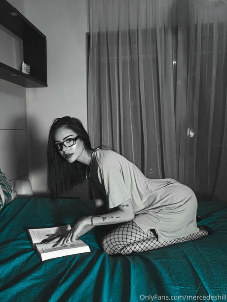 Naakte gelekte OnlyFans-foto van Mercedes Hill