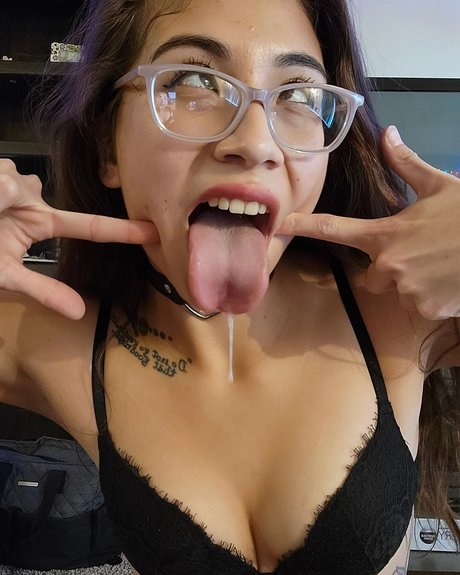 Naakte gelekte OnlyFans-foto van Lanakane