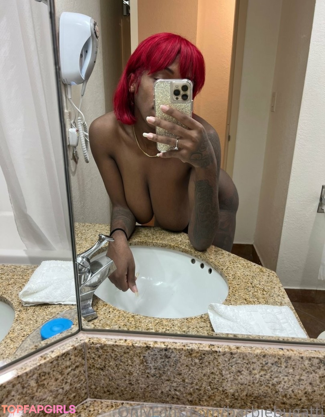 Naakte gelekte OnlyFans-foto van Barbie Bugatti #1409