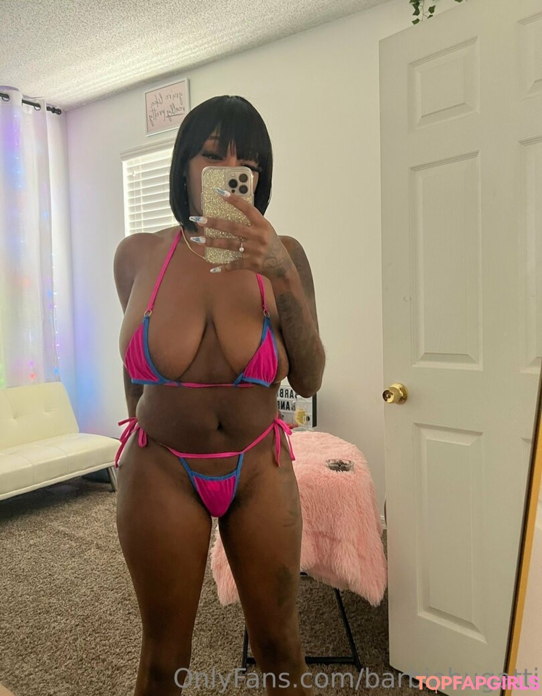 Naakte gelekte OnlyFans-foto van Barbie Bugatti #1723