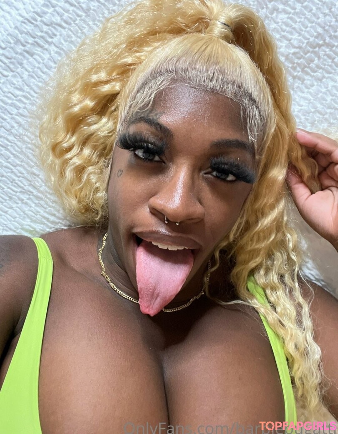 Naakte gelekte OnlyFans-foto van Barbie Bugatti #1787
