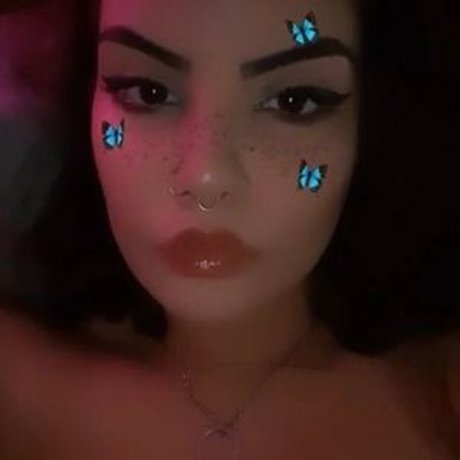 Naakte gelekte OnlyFans-foto van Snackspice