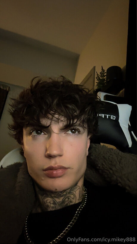 Icy Mikey888
