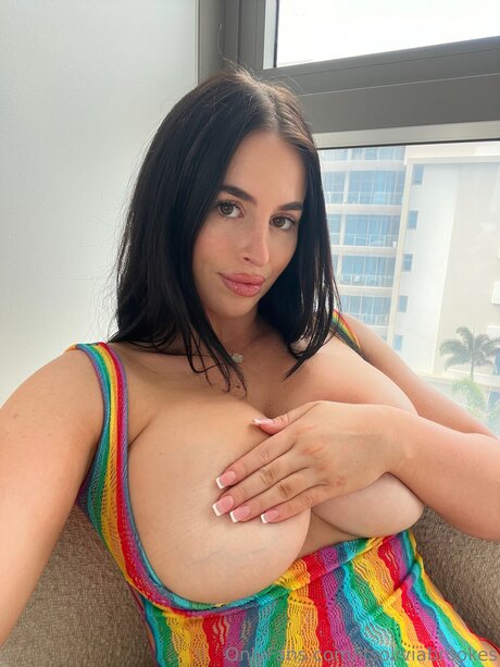 Naakte gelekte OnlyFans-foto van Oliviabrookess