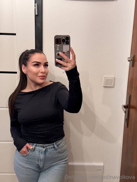 Naakte gelekte OnlyFans-foto van Valentinaaaaaaaaa