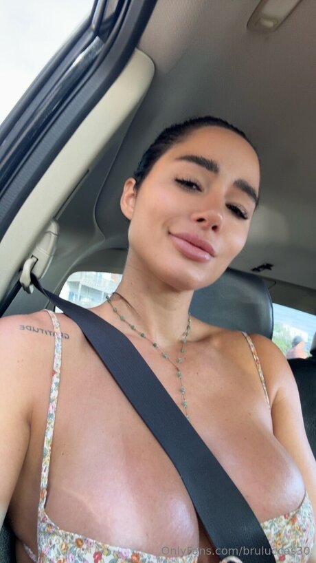 Naakte gelekte OnlyFans-foto van Bruluccas30