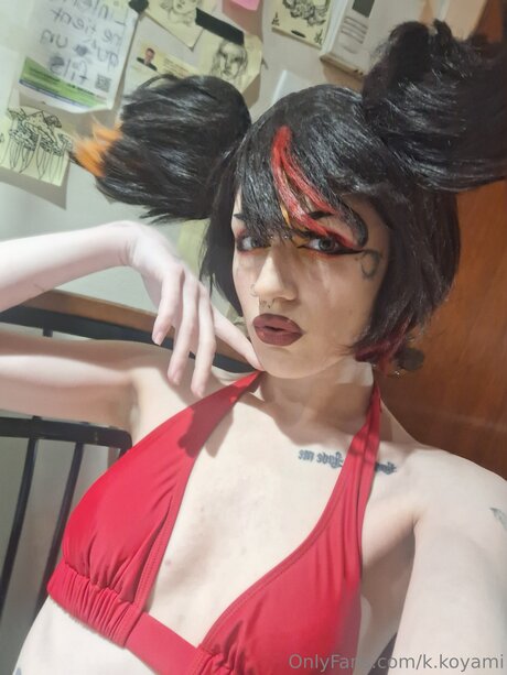 Naakte gelekte OnlyFans-foto van K Koyami