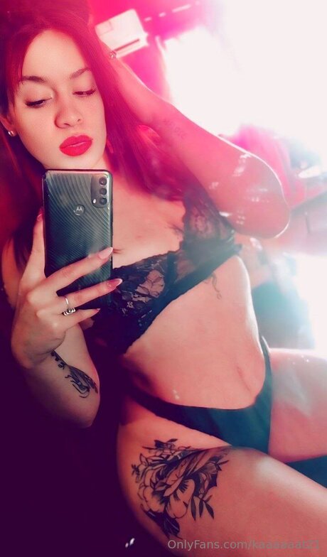 Naakte gelekte OnlyFans-foto van Kaaaaaat21