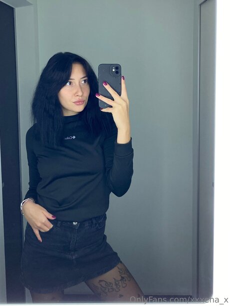 Naakte gelekte OnlyFans-foto van Xxxena X