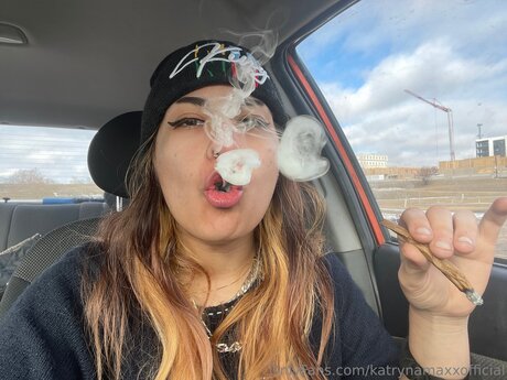 Naakte gelekte OnlyFans-foto van Katrynamaxxofficial