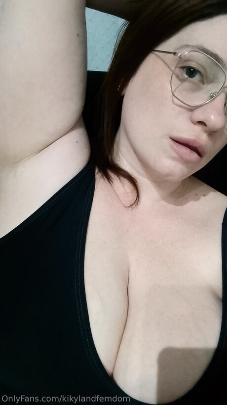Kikylandfemdom