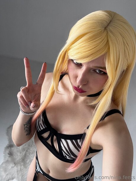 Naakte gelekte OnlyFans-foto van Nina Fents