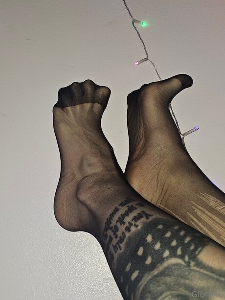 Naakte gelekte OnlyFans-foto van Glory4u
