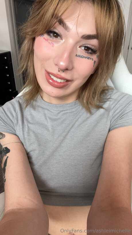 Naakte gelekte OnlyFans-foto van Ashleimichelle