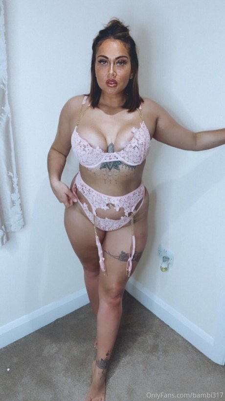 Naakte gelekte OnlyFans-foto van Bambi317