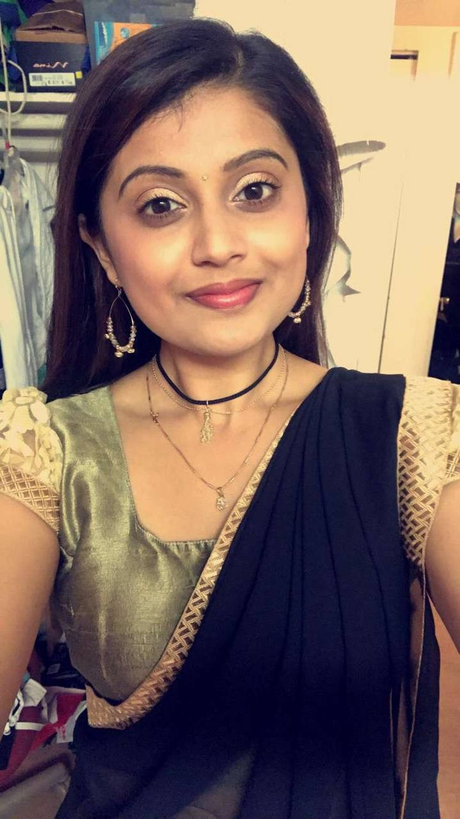 Naakte gelekte OnlyFans-foto van Extra Perky Indian Boobs