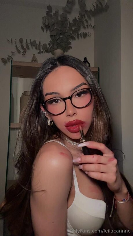 Naakte gelekte OnlyFans-foto van Leilacannno