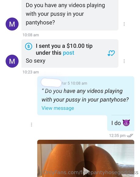 Naakte gelekte OnlyFans-foto van Freepantyhosegoddess