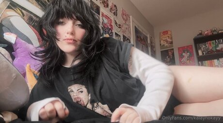 Naakte gelekte OnlyFans-foto van Kalaynokayy