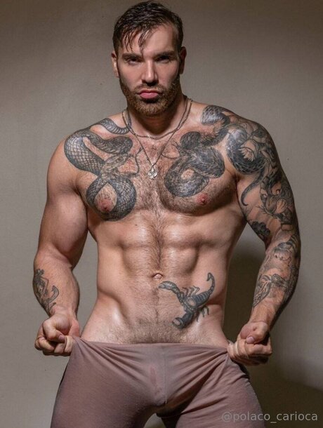 Naakte gelekte OnlyFans-foto van Polaco Carioca